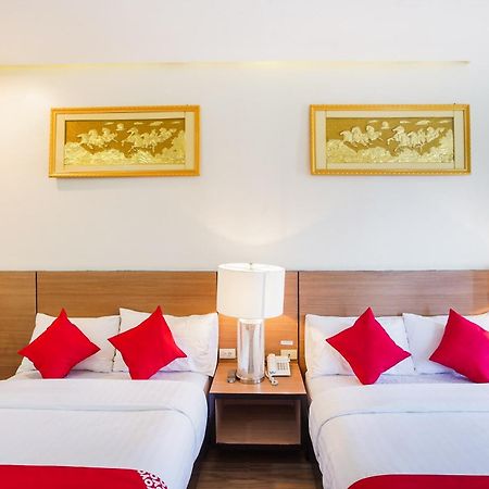 Oyo 489 Casa Mia Hotel Suites General Santos City Buitenkant foto