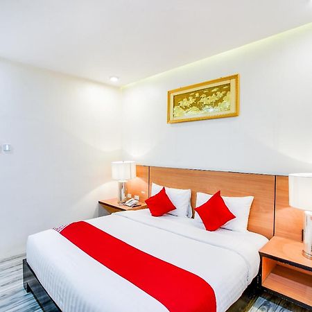 Oyo 489 Casa Mia Hotel Suites General Santos City Buitenkant foto