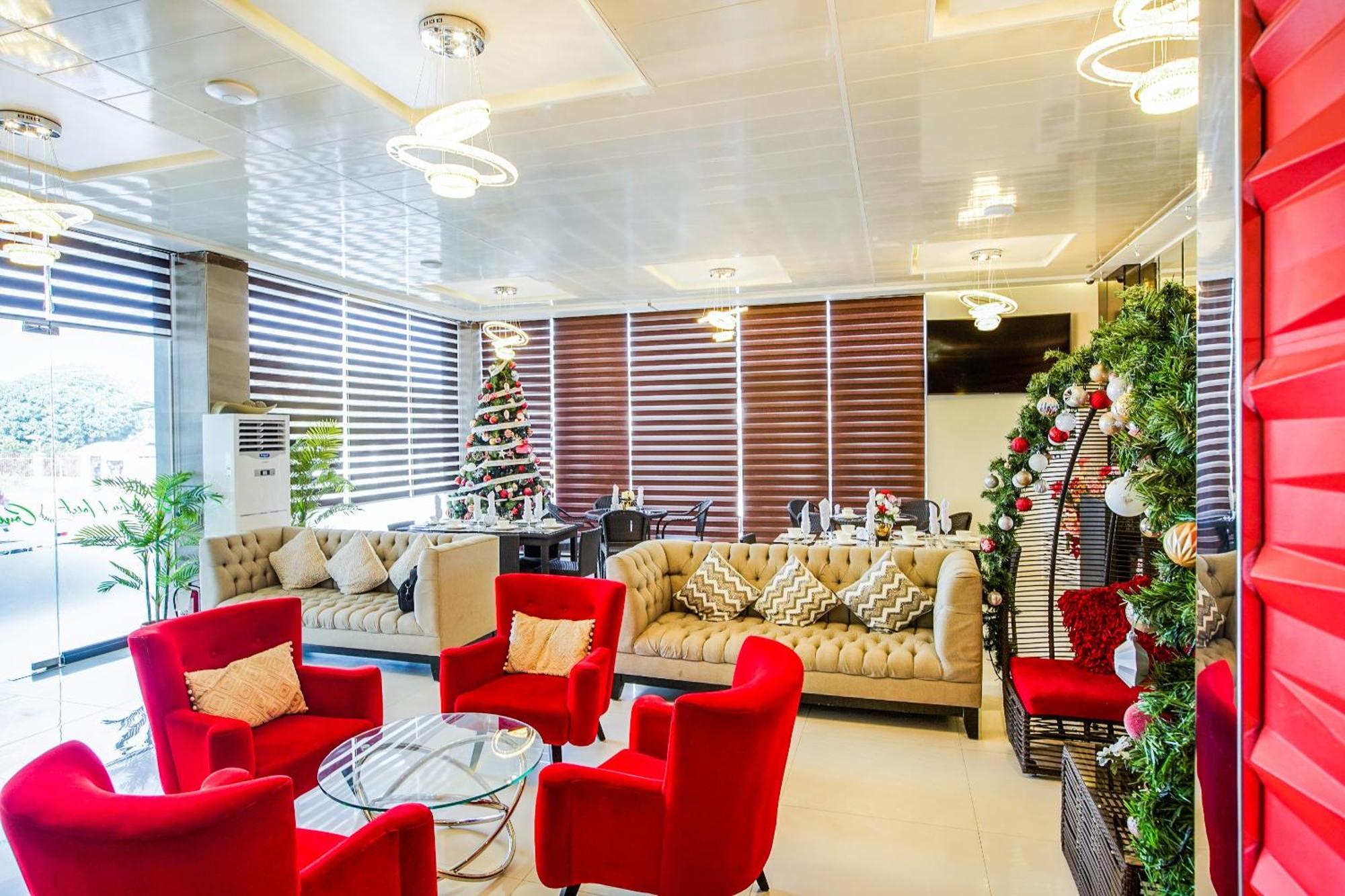 Oyo 489 Casa Mia Hotel Suites General Santos City Buitenkant foto