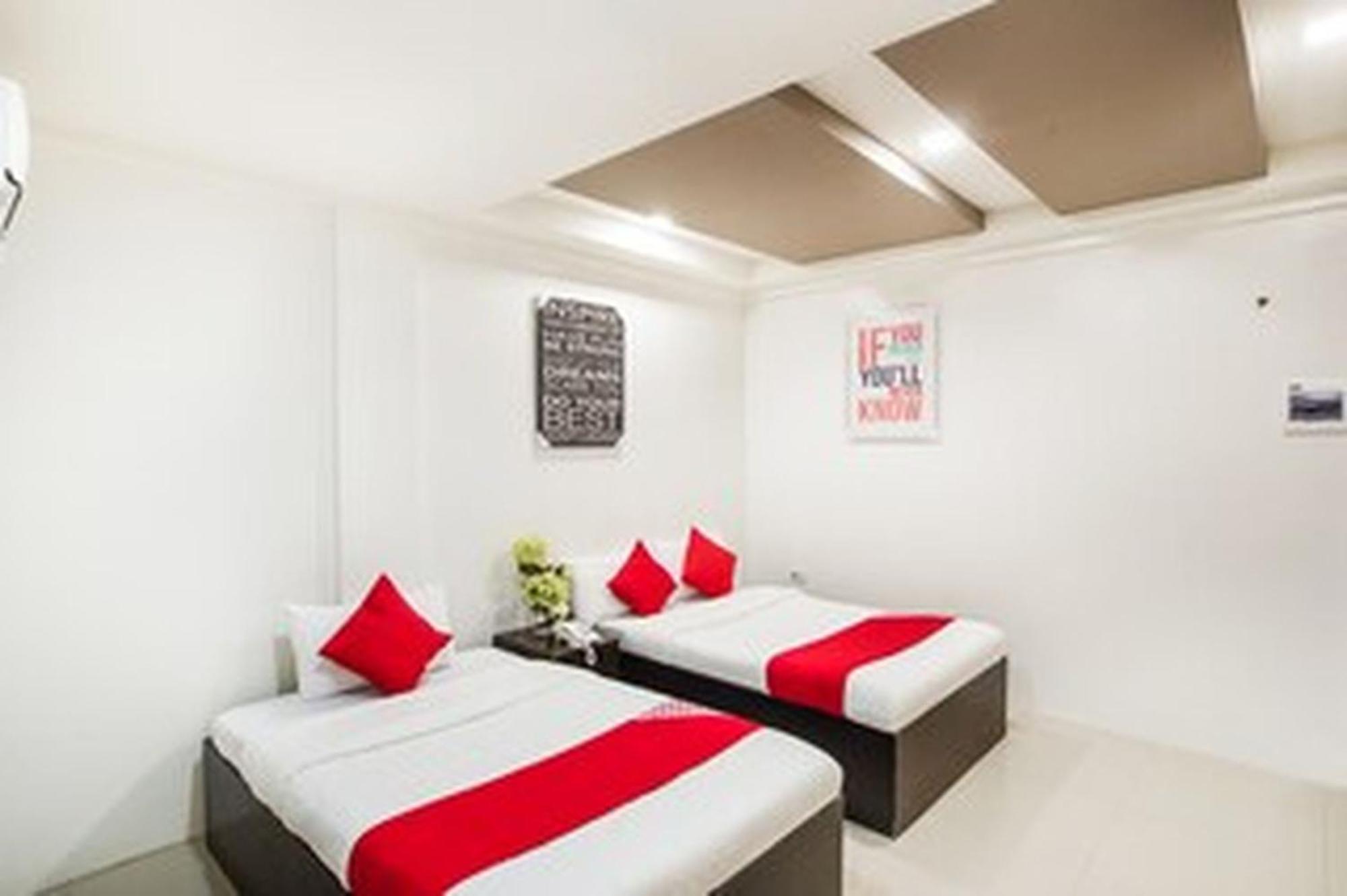Oyo 489 Casa Mia Hotel Suites General Santos City Buitenkant foto